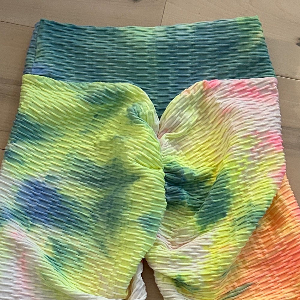 Scrunch Butt Rainbow Tie dyed High Waisted Yoga Capris Peach Butt Leggings Small - Picture 8 of 8